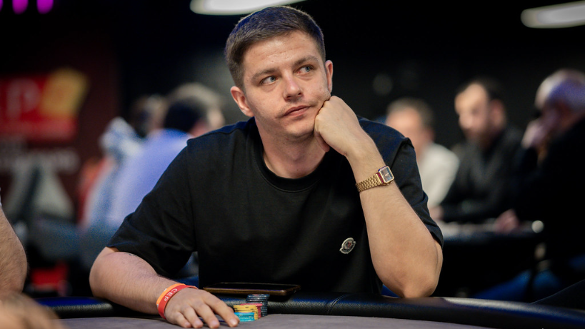 Iván Maestre, eliminado tras un cooler preflop