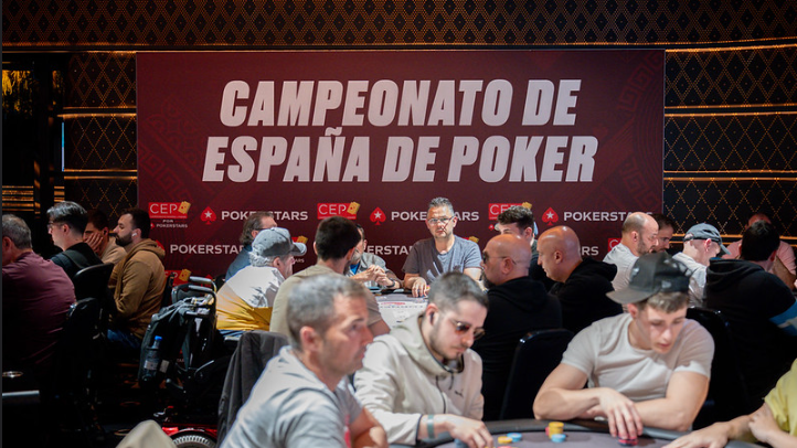 Nos vamos al descanso de la cena en Murcia