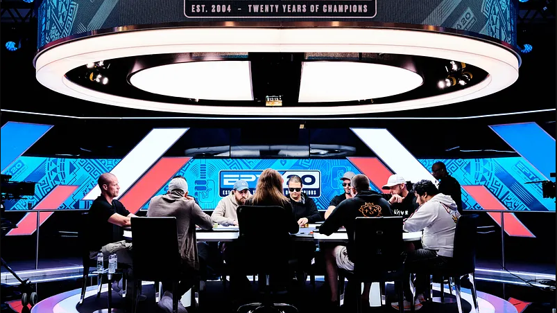 Así empieza la mesa final del 100k Super High Roller