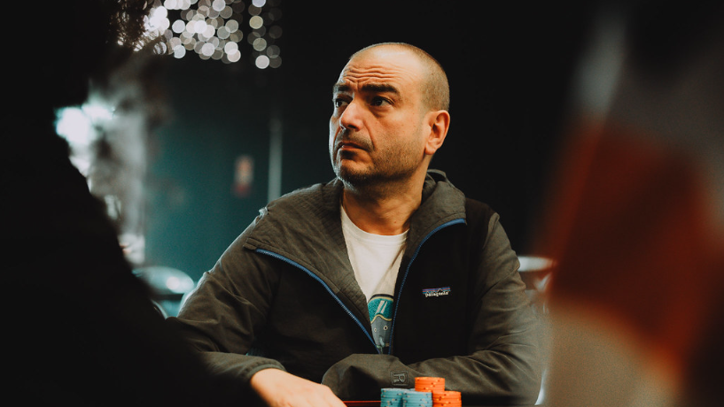 José López cierra el día doblándose