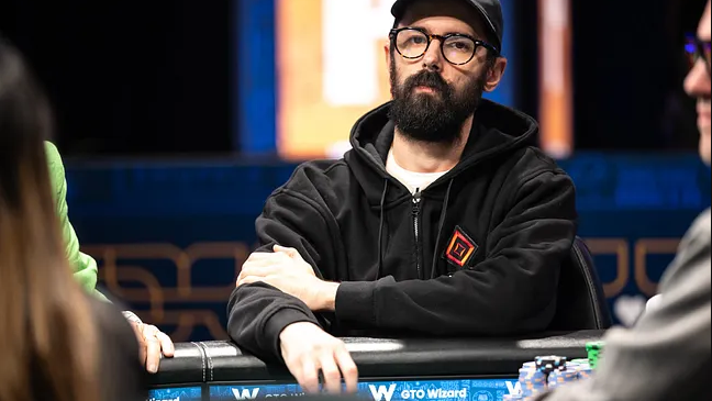 ¿What? ¡Afriat foldea full house contra Veloso!