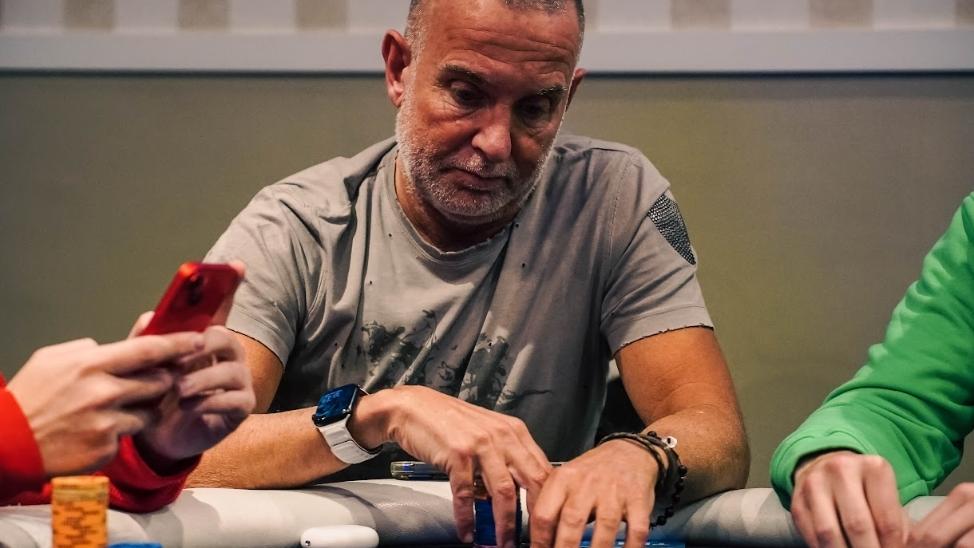 Sergio Alonso 'Don Pinchón' se dobla a costa de Sefora Pop
