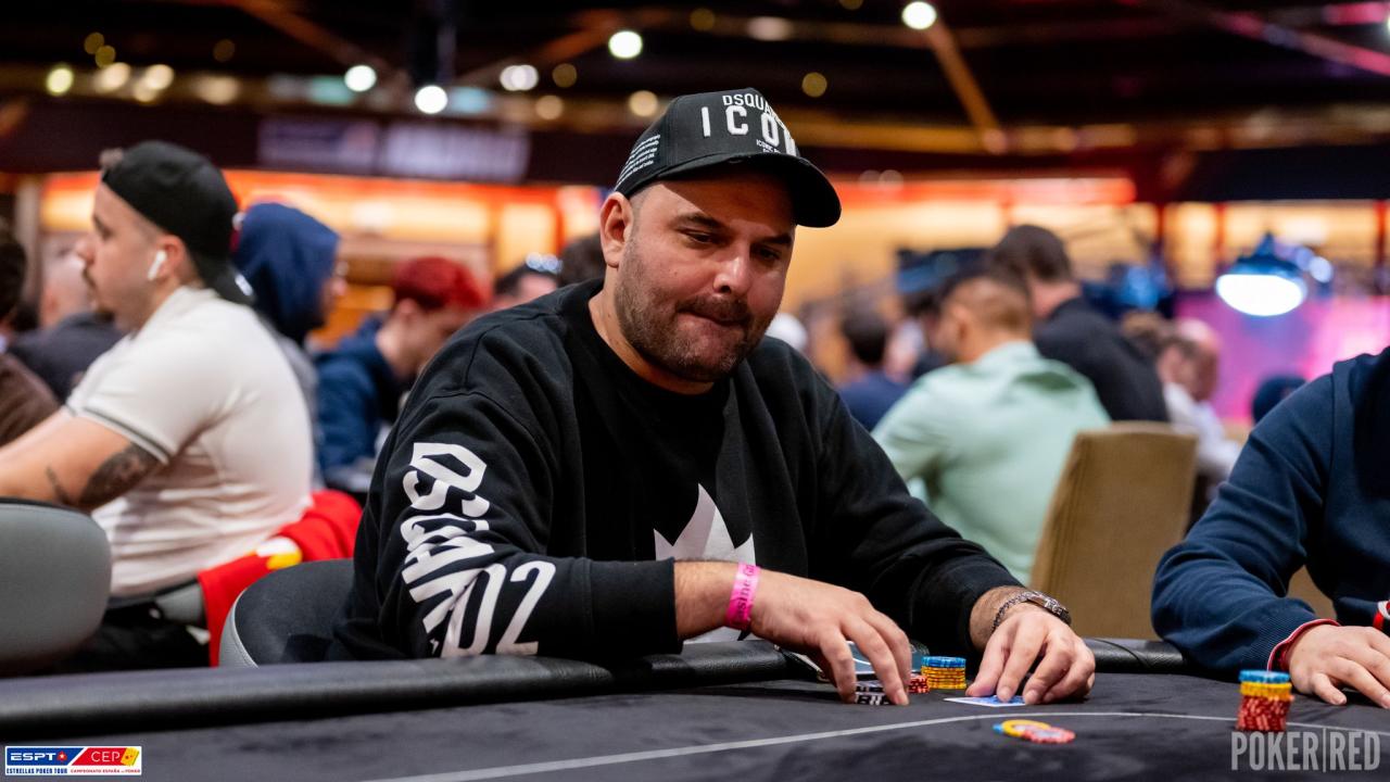 AndyPSX, cachirulo al cuello y a despegar en el Main Event Estrellas Poker Tour