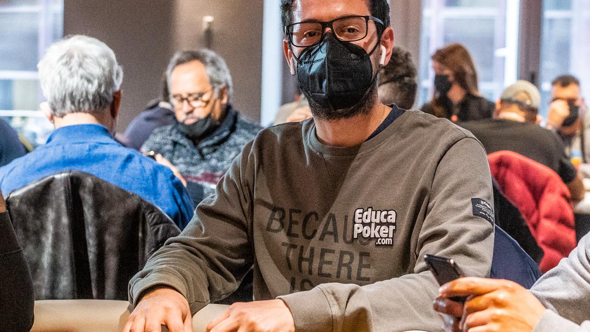 Matías González "V3rson" gana un botazo con "jotibiris"