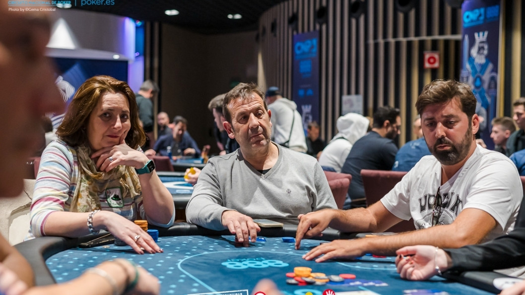 Juan Manuel Pastor se dobla en la última mano de la jornada 