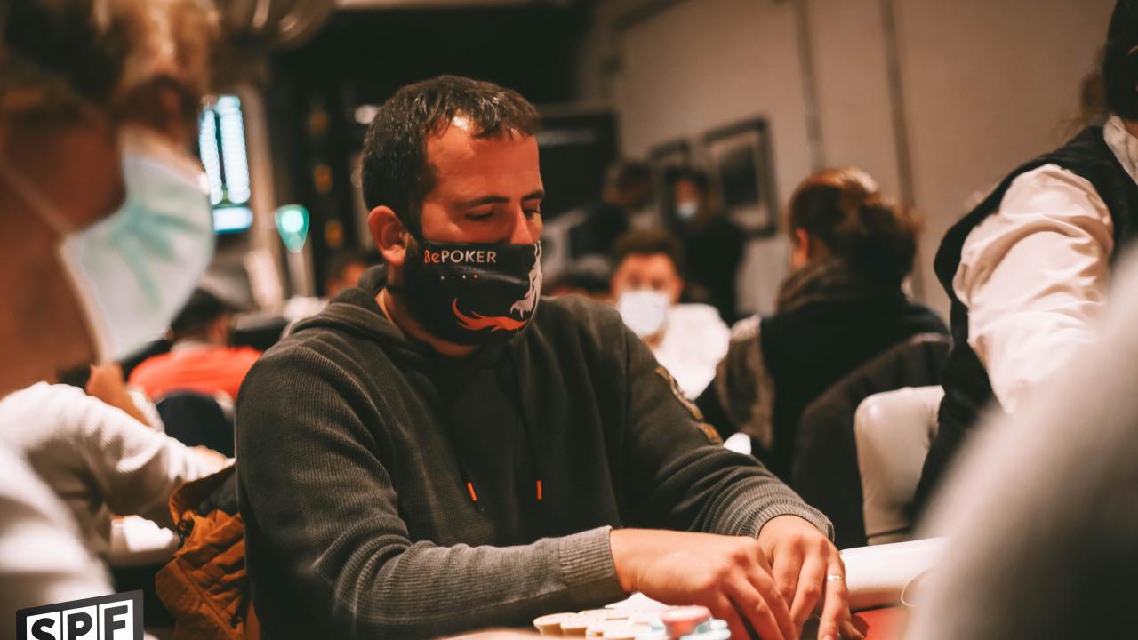 La cena se le atraganta a Iñaki Solé