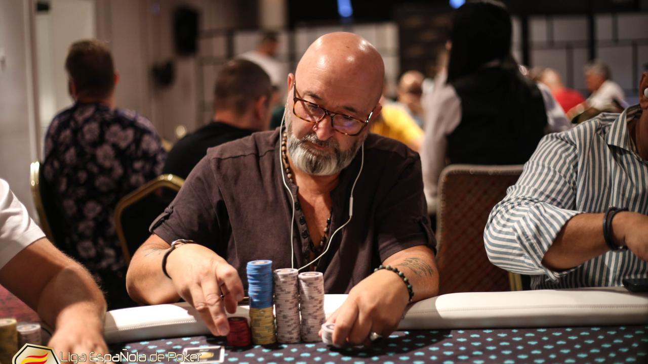 Mario "Milhoes" eliminado en un bote gigante