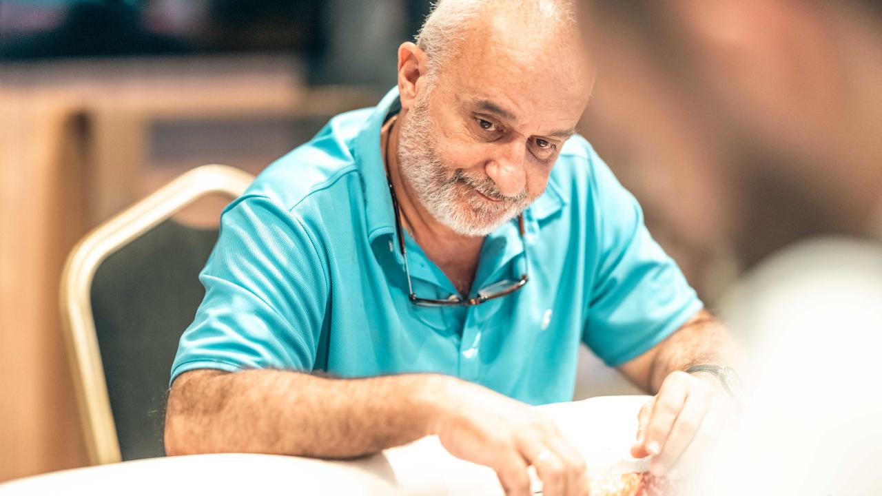 ¡Don Javier Rodríguez Mazorriaga prácticamene se triplica!