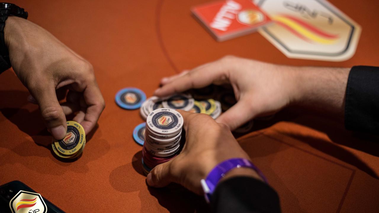 Daniel Moya "SrFinalista" pone su stack en juego