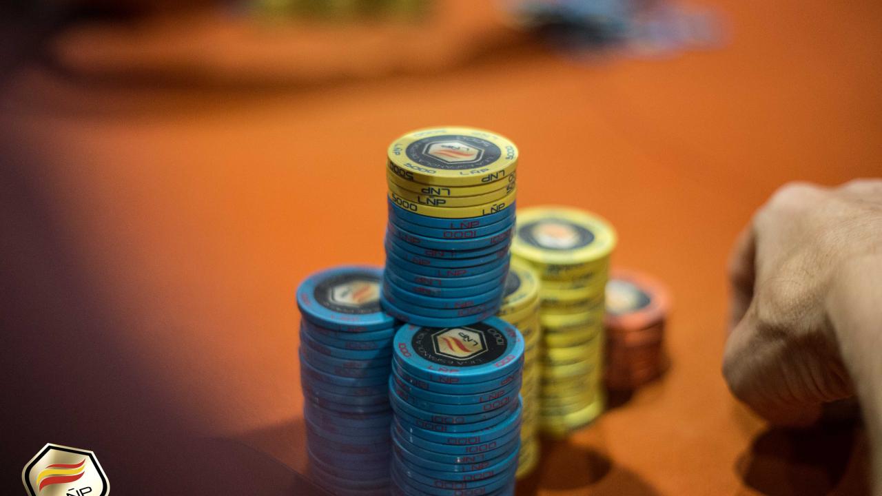 Nos vamos al dinner break en el heads up del Main Event
