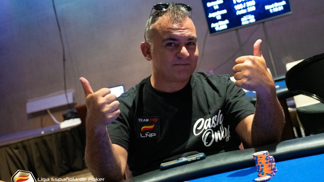 Not in my house de Pedro González "Muñeco" 