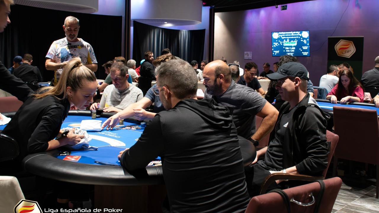 Descanso para la cena en el Evento Principal 