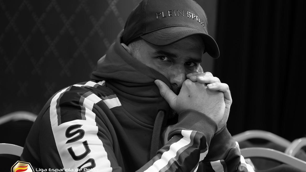 Vuelan las fichas en el Día 1B del Main Event