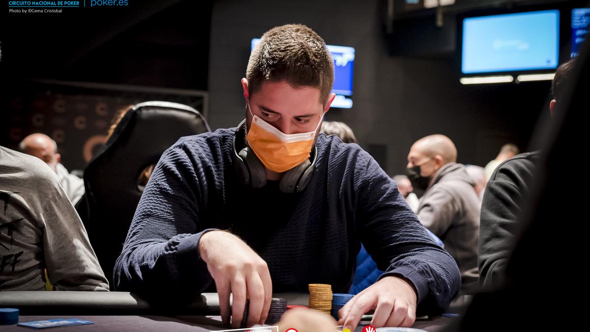 Carlos Sáez se dobla a costa de Gerard Rubiralta