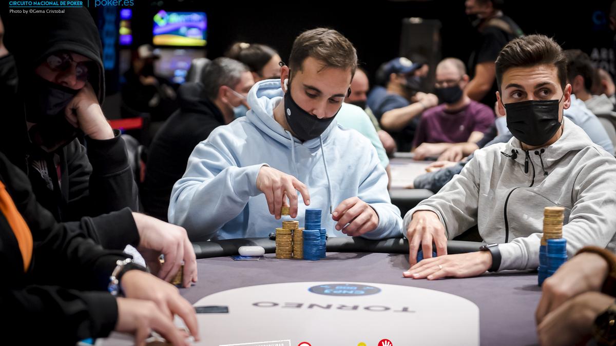 Ramón Fernández elimina a Manu Bardón del Main Event