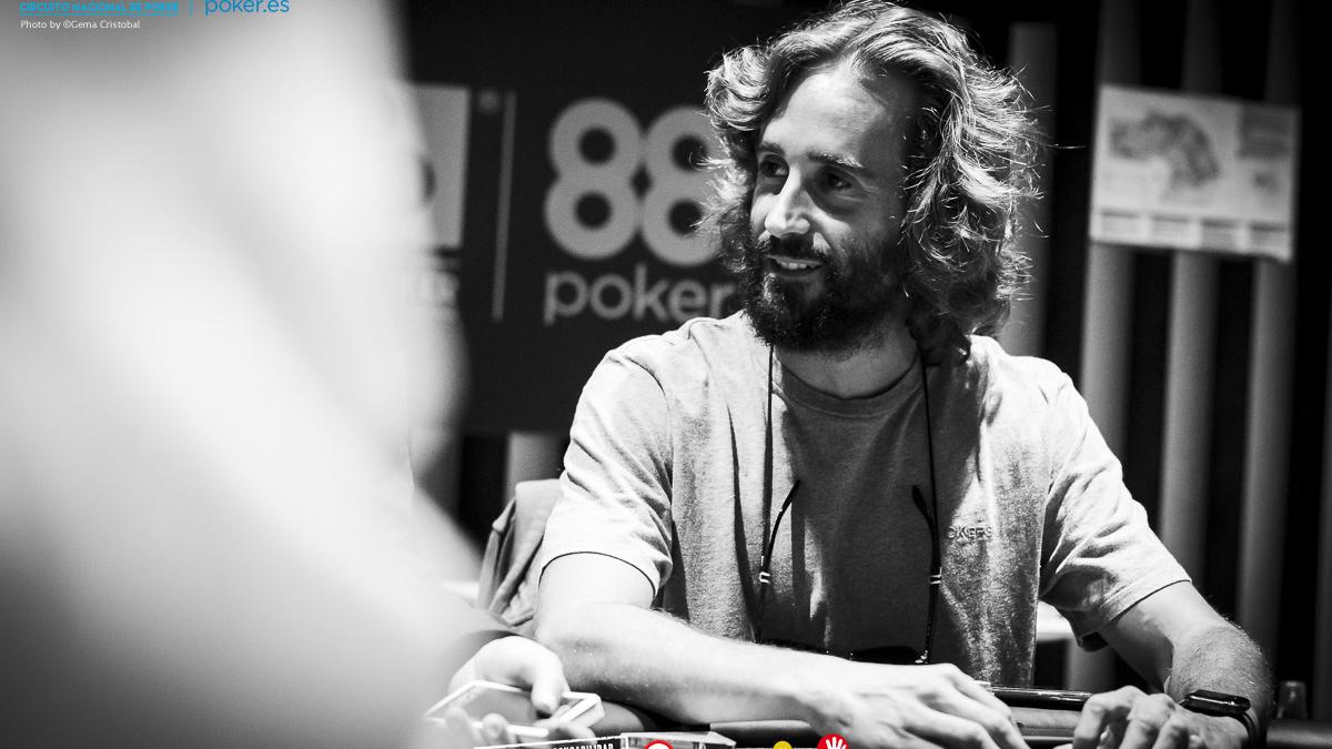 Primer nivel tras break en Main Event y el Knockout Bounty superando las 100 entries