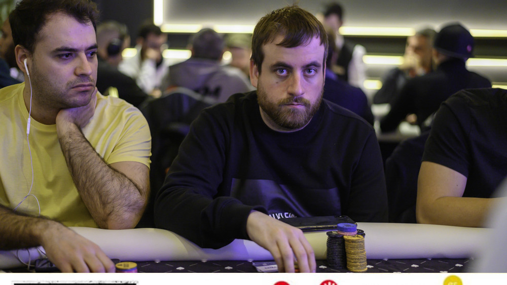 ¡Javi Elorza cae eliminado con poker vs Escalera Real!