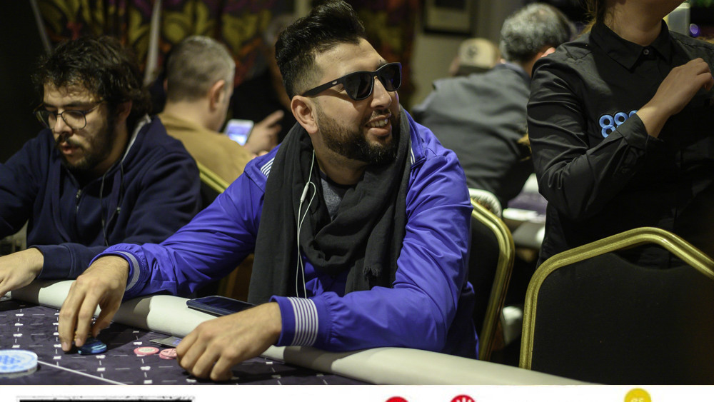 Carlos Marina le revienta ases a Younesse Oulgassi a 4 de ITM