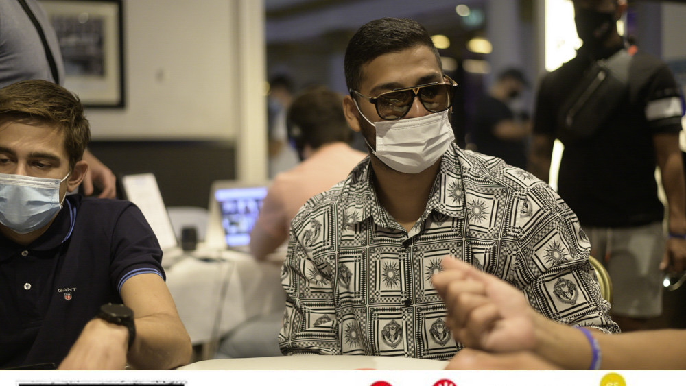 Omar ha sacado el látigo y ya tiene un stack de 660.000 puntos 