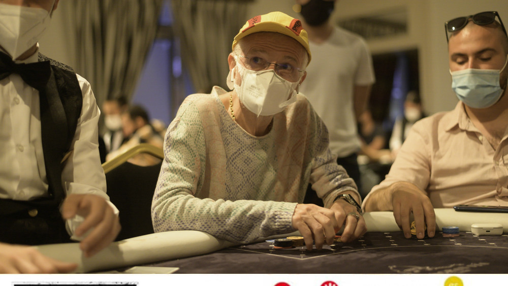 Tom Bedell cae a manos de Omar del Pino en una doble eliminación