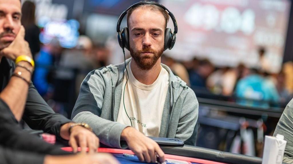 Adríá Díaz 'favelita' cae eliminado en las primeras manos del Día 2