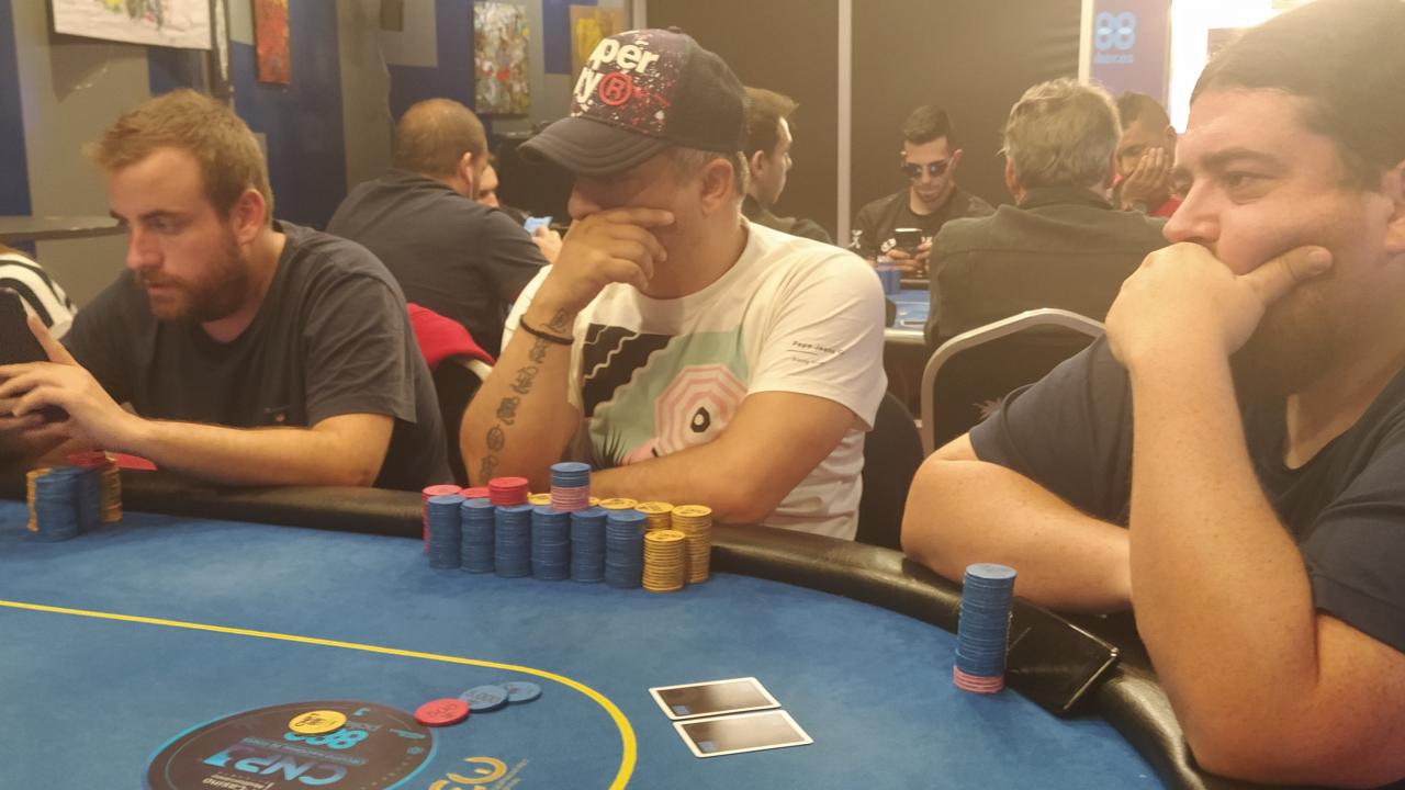 Adrian Costin roza el millón de puntos