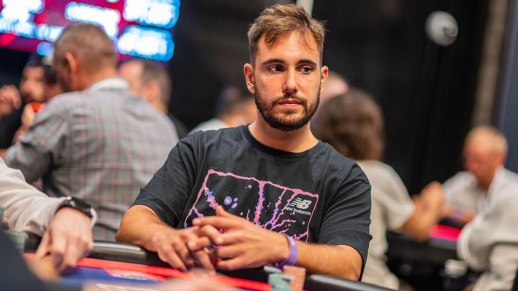 Manu Bardón se queda corto y...  ¡se triplica!