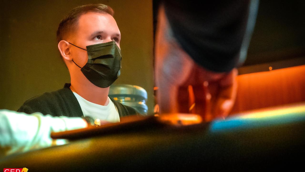 Victor Jiménez salva un flip de 20.000 puntos en el river, para eliminar a un rival