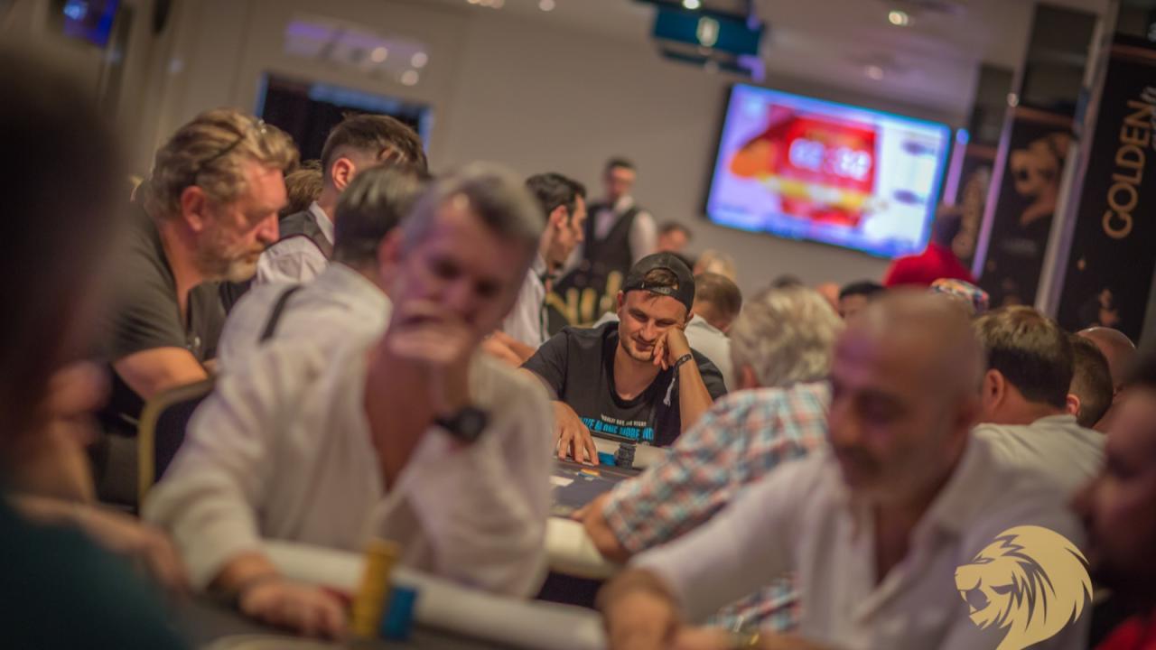 ¡Shuffle up & Deal en el 1C!