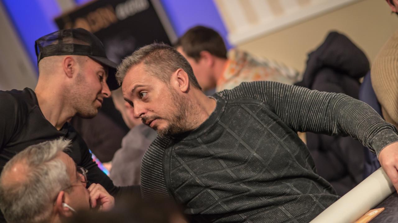 Javier "Tsunamy" se encuentra con un monstruo llamado "Darko15"