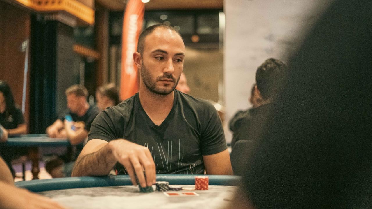 Óscar Gironella medalla de bronce en el High Roller 