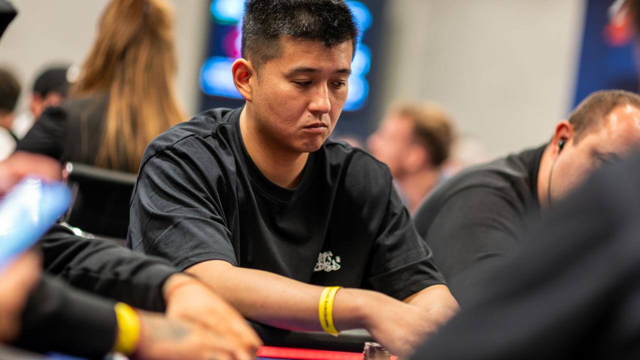 El rey del PLO, Ka Kwan Lau 'Kaju', participando en el Main Event EPT Barcelona