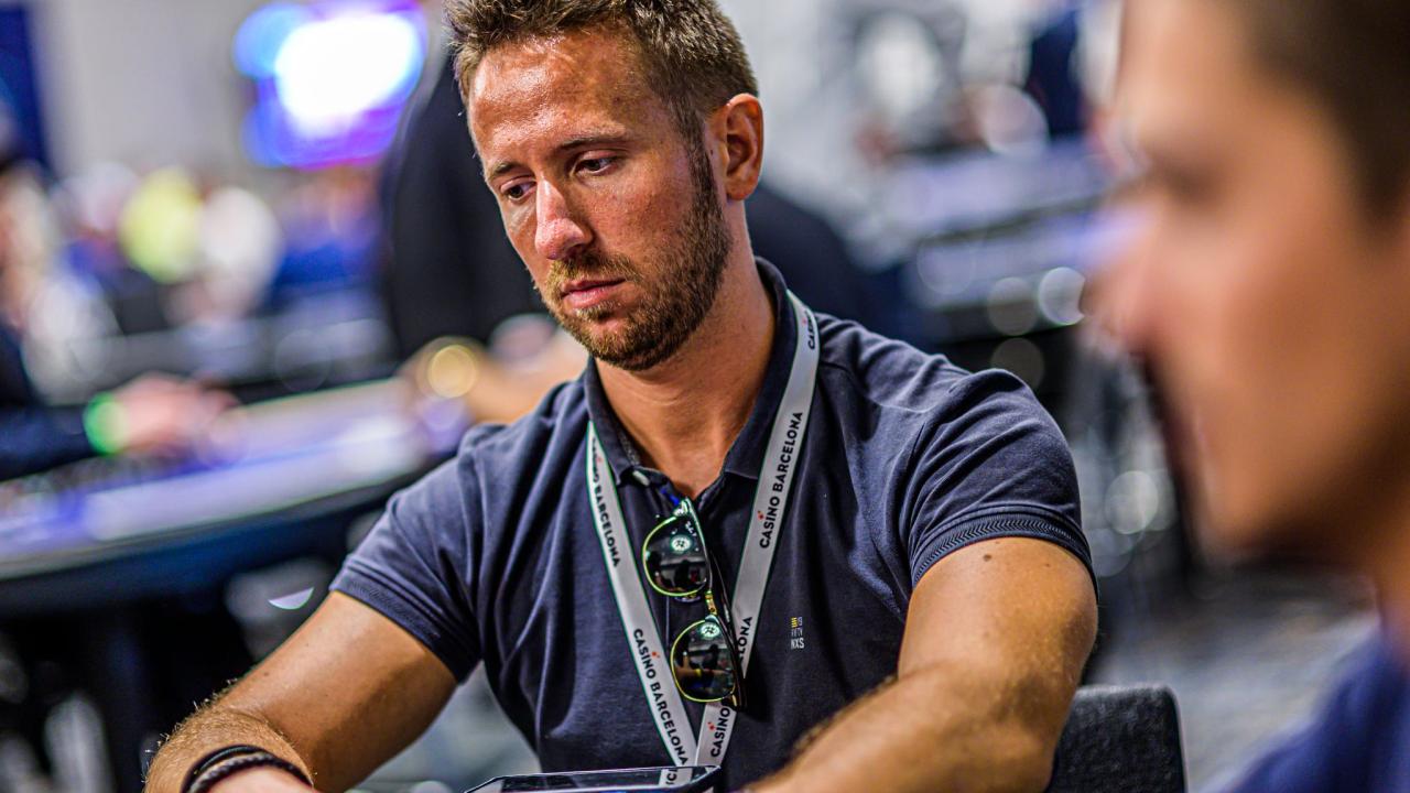 Adriá Colomina y Albert Velasco entran en la Mesa Final del €1,100 - #1 - NL Hold'em - Freezeout con 87.050€ on top