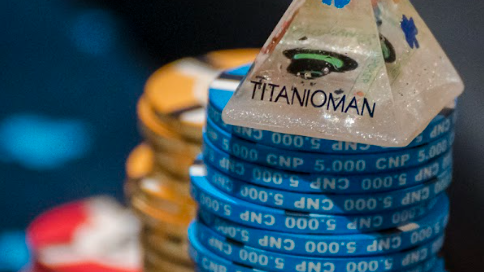 Antonio Jesús Torres suma y sigue en el Main Event Día 2