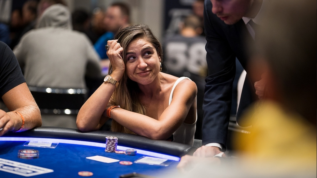 ¡Ana Márquez se dobla y sube a los 37.000 puntos de stack!