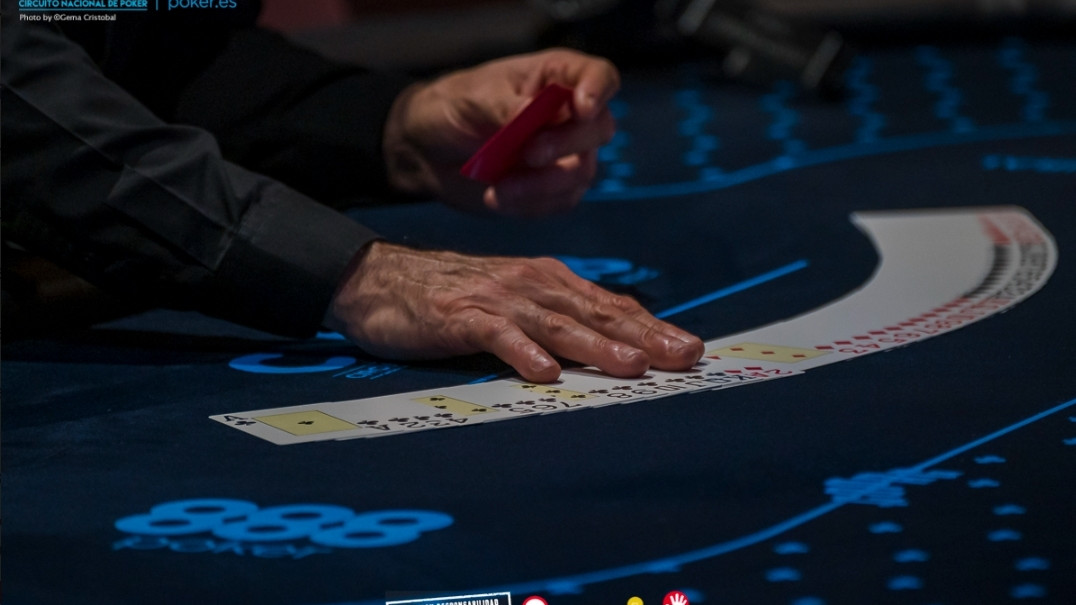 ¡Triple Shuffle Up and Deal en el CNP888 Sevilla! 