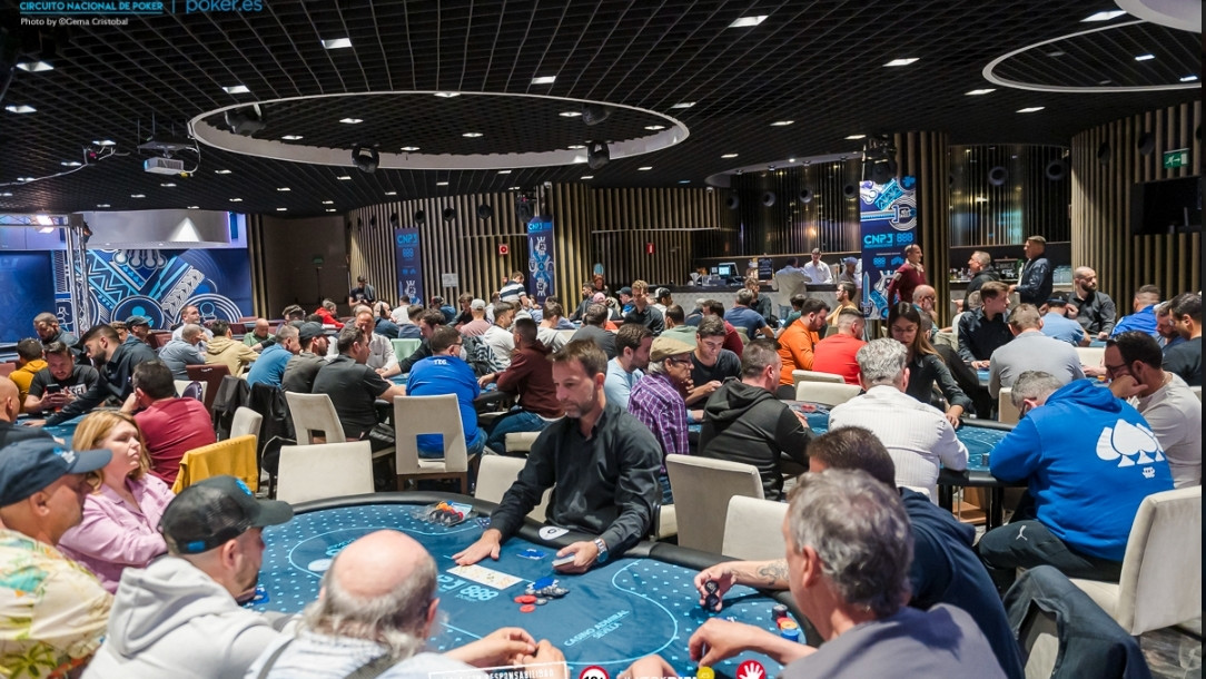 ¡Tres últimas manos del Main Event Día 1C!