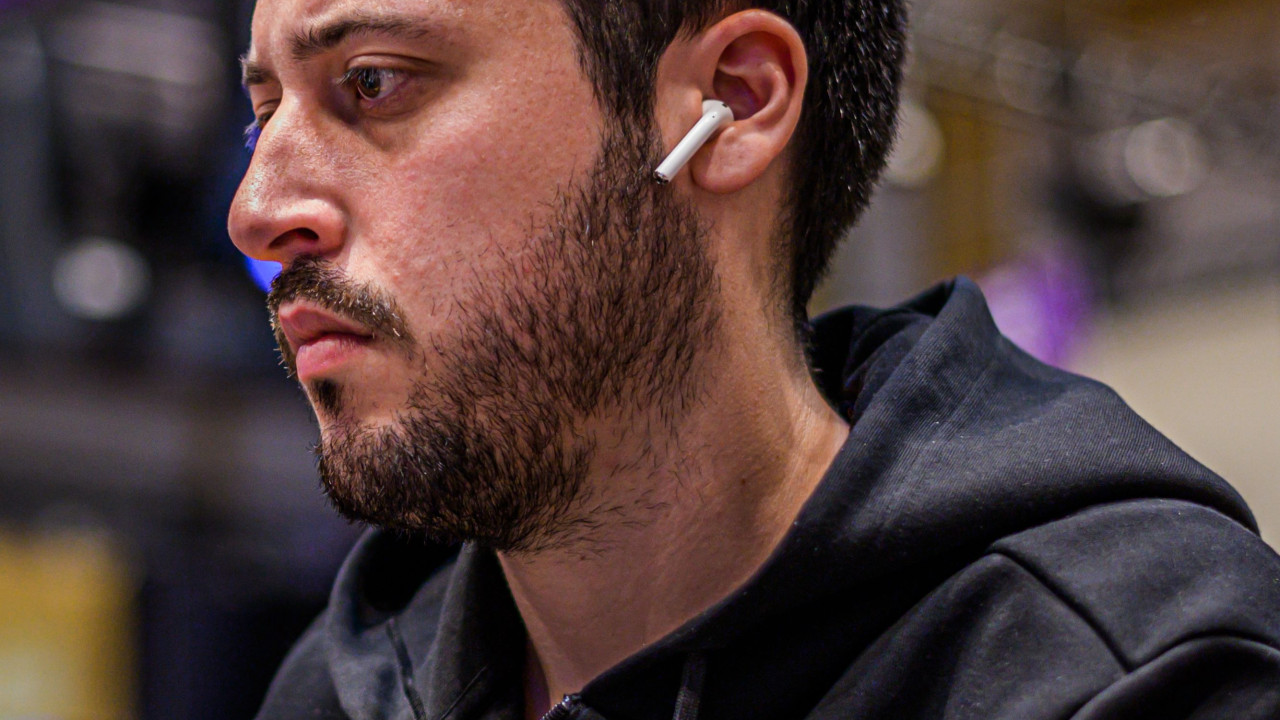 Adrián Mateos "Amadi" sigue a lo suyo en el EPT Barcelona