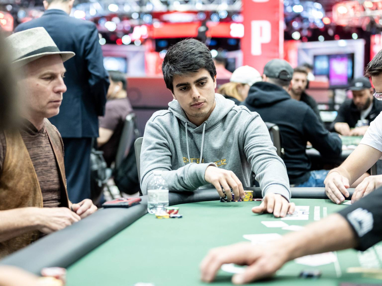 Pedro Neves destroza 2026: más de 2,2 millones en 21 días