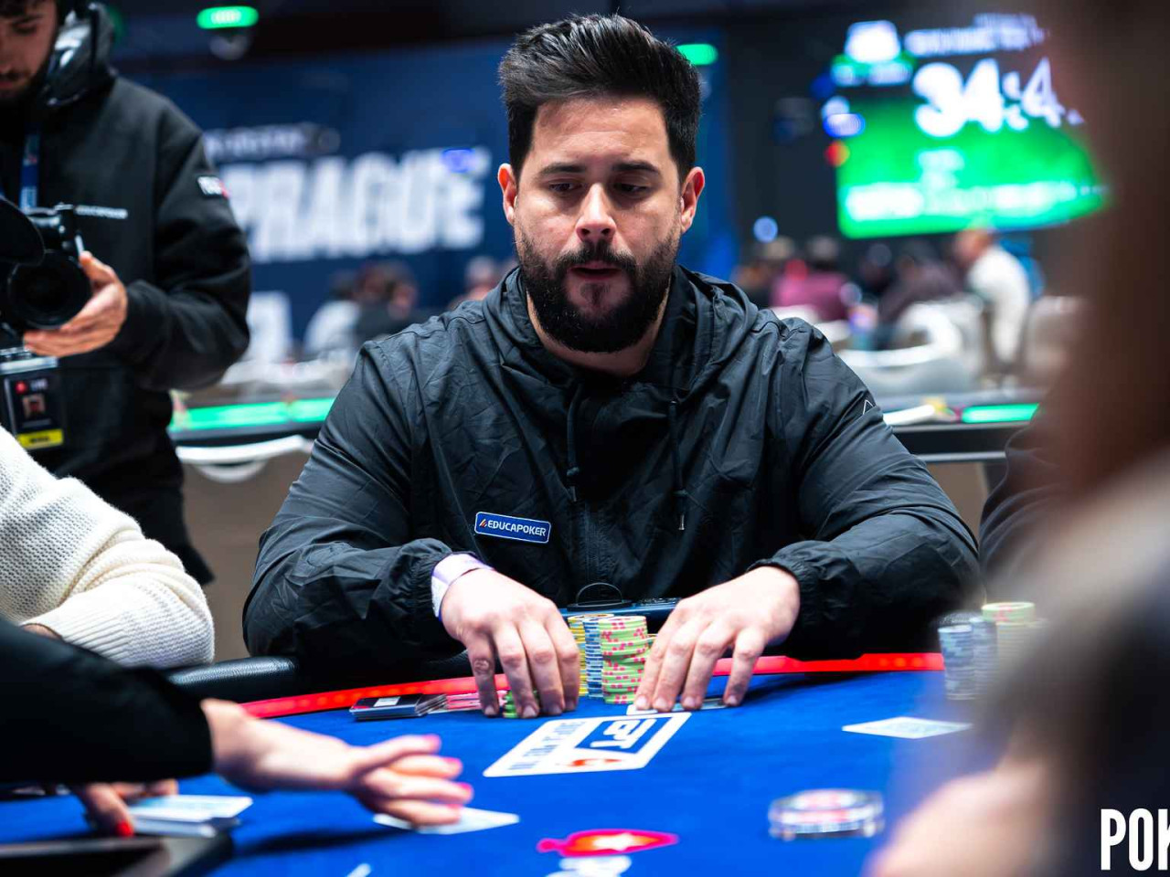 Javier Fernández mantiene vivo el sueño español y será el único español en el Día 4