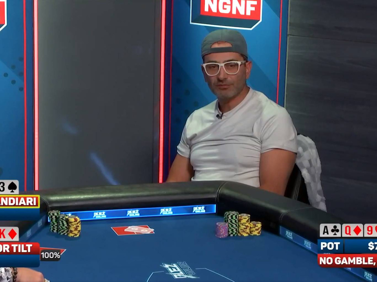 El mago Esfandiari hace desaparecer su stack