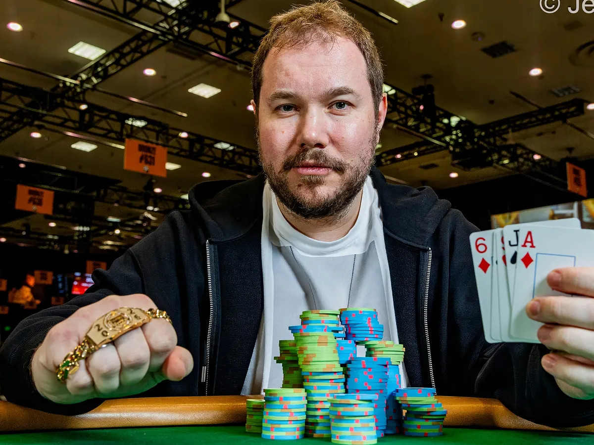 Alexander Kostritsyn vuelve al vivo ocho años después y gana su primer brazalete WSOP en el $25k H.O.R.S.E.